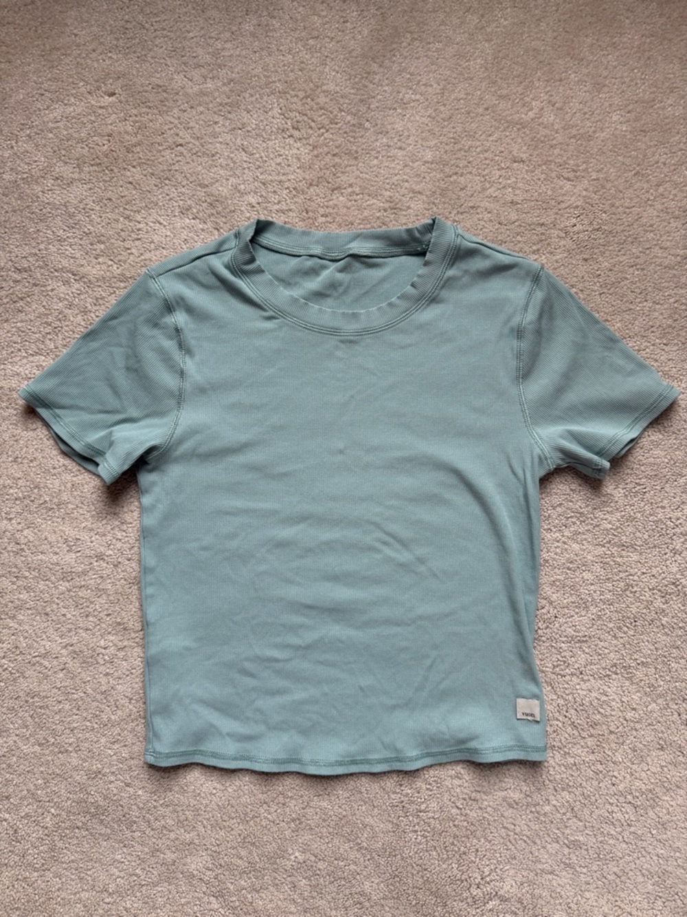 Vuori Pose Fitted Tee